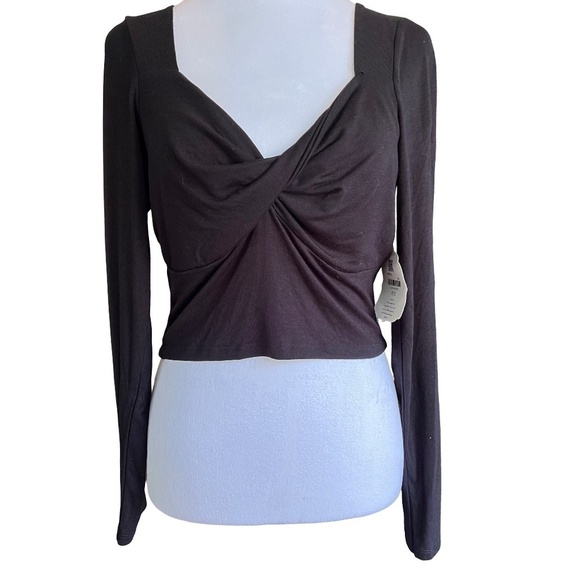 Altar'd States Black Cinched Cropped Ribbed V Neck Long Sleeve NWT Size Large - Picture 1 of 9
